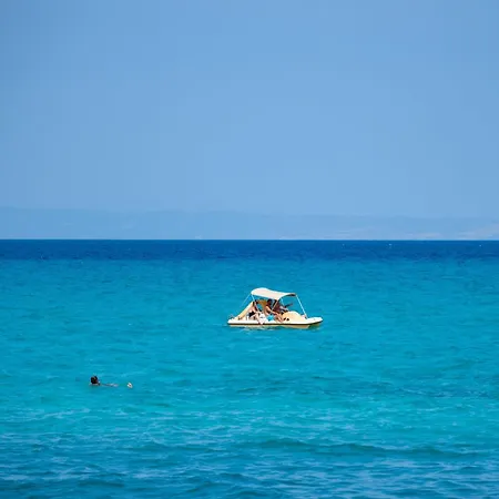 Sunny Villa